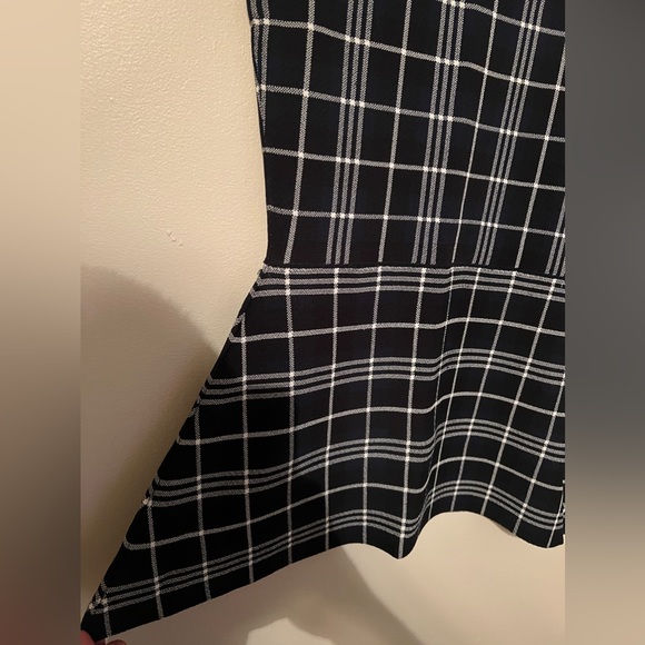 NEW W/O TAG | Theory Women’s Blue & White Sleeveless Peplum Top (Size Small) - Picture 2 of 5